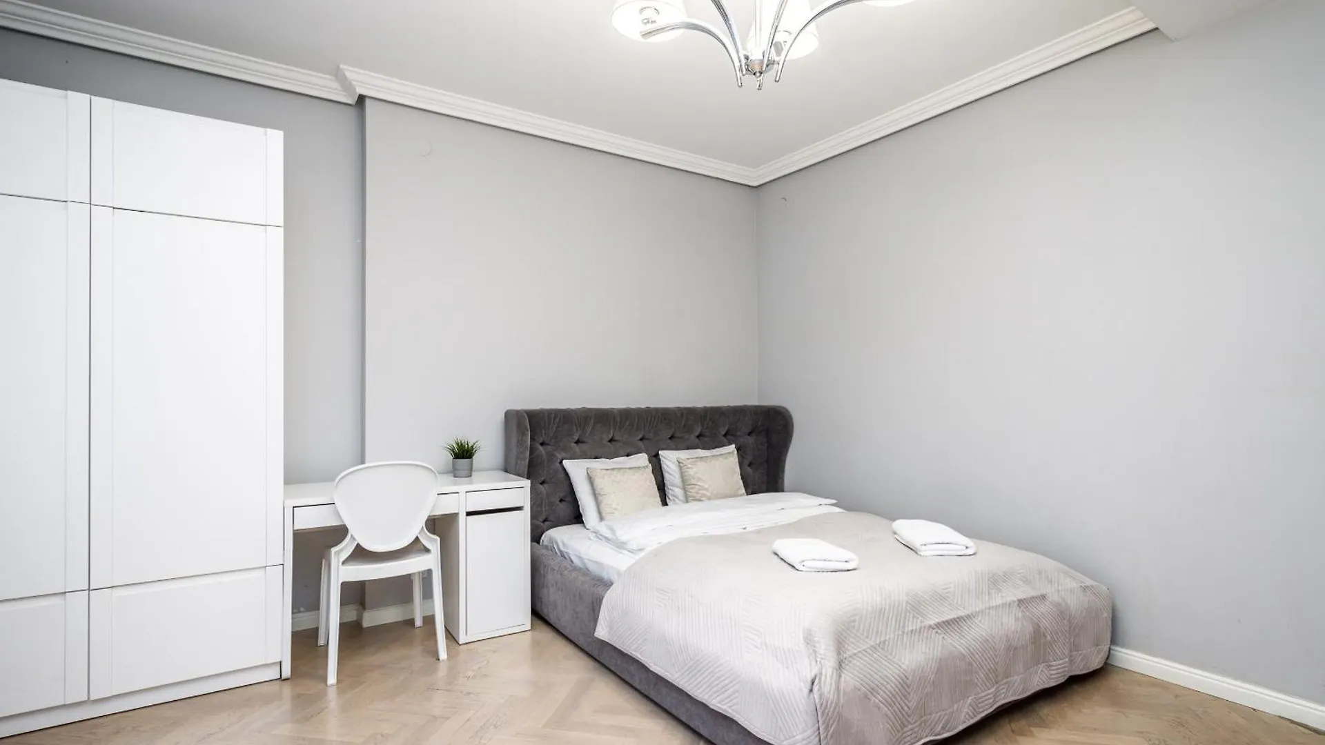Rentplanet - Studio Krasinskiego Krakow