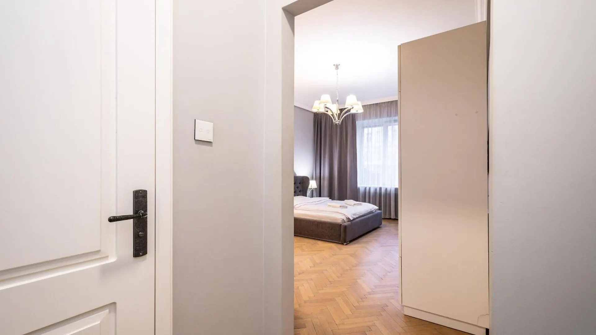 Rentplanet - Studio Krasinskiego Krakow Poland